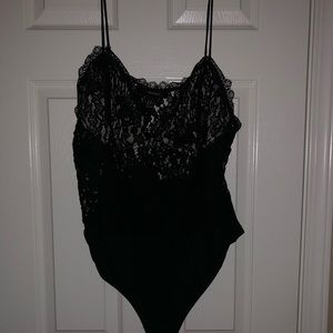 F21- LACE CAMI BODYSUIT 🖤